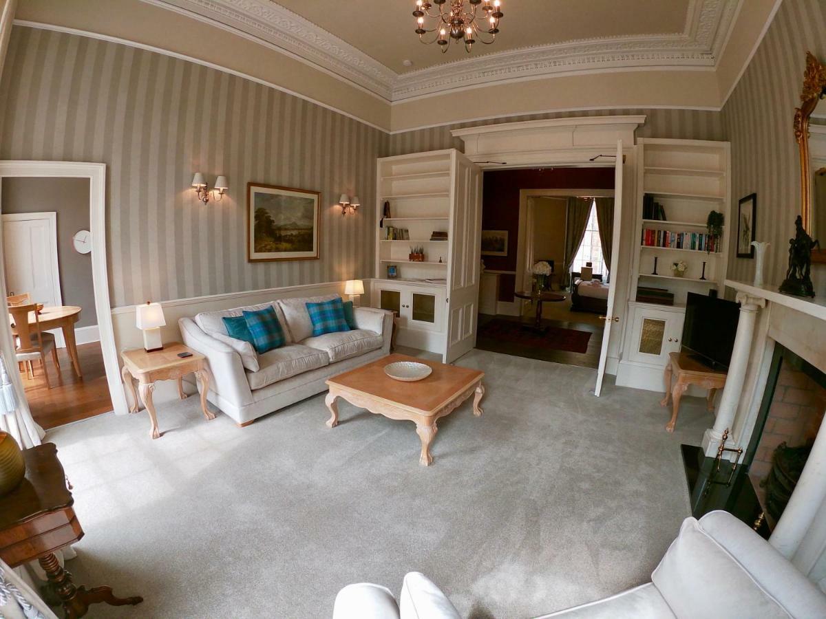Escape To Edinburgh @ Albyn Place מראה חיצוני תמונה